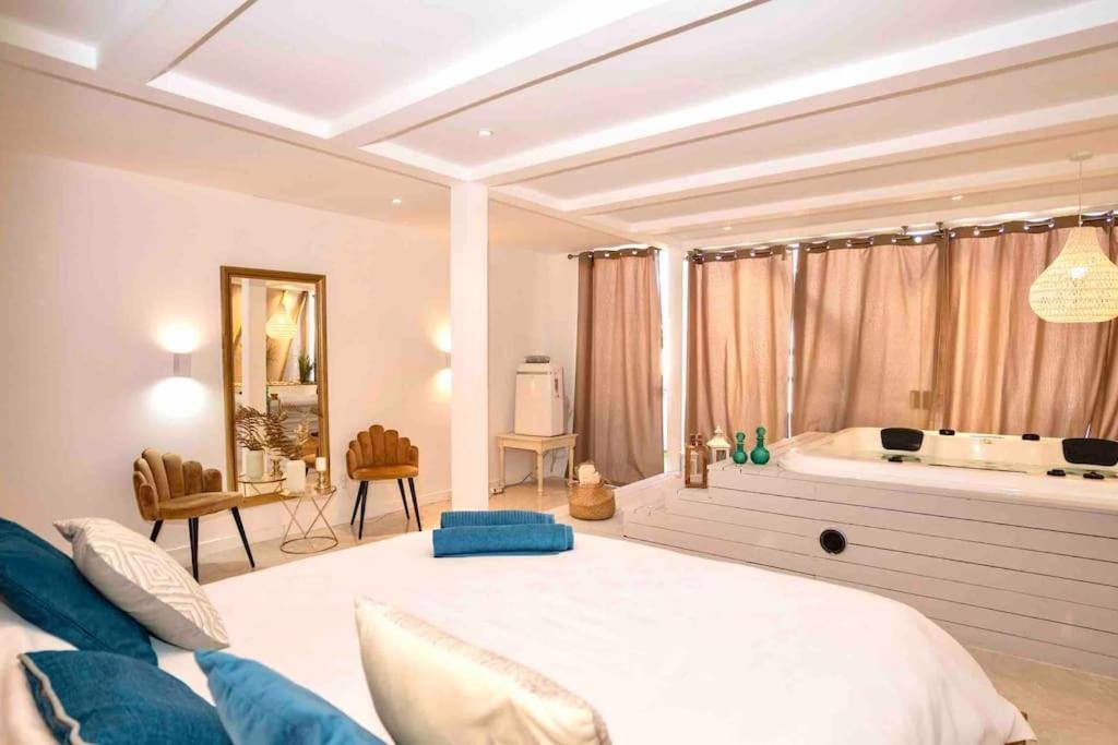 Luxuryvilla With Private Heated Pool And Spa 7P Quarteira Buitenkant foto