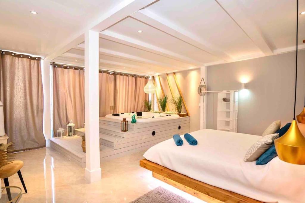Luxuryvilla With Private Heated Pool And Spa 7P Quarteira Buitenkant foto
