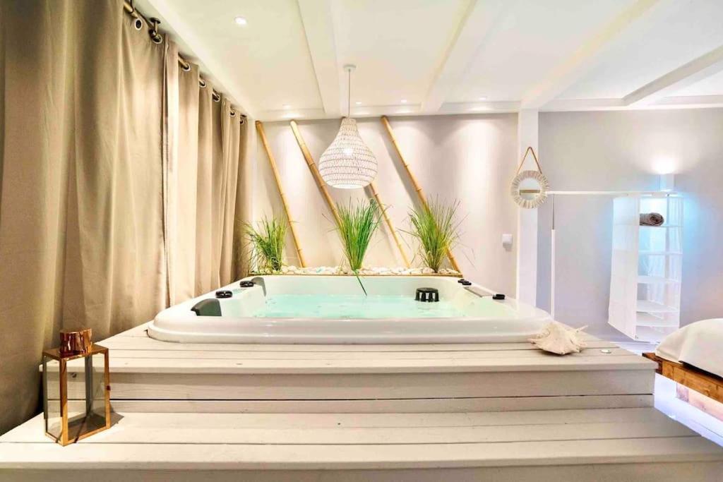 Luxuryvilla With Private Heated Pool And Spa 7P Quarteira Buitenkant foto