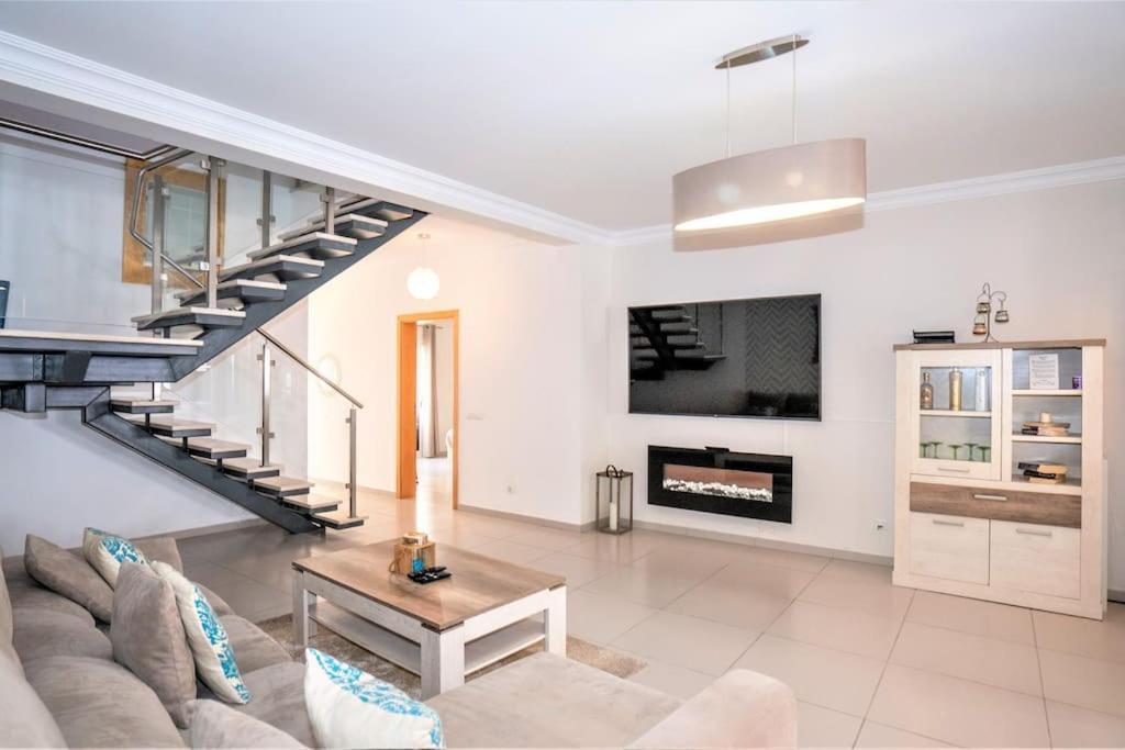 Luxuryvilla With Private Heated Pool And Spa 7P Quarteira Buitenkant foto